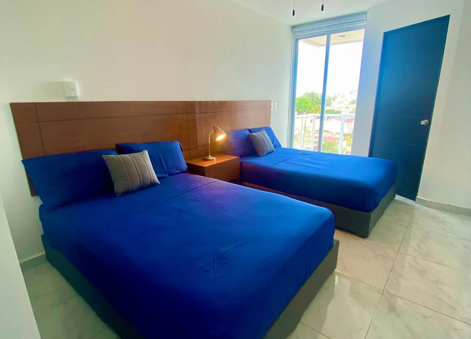 Large One-Bedroom Apt Near Isla Mujeres Ferry Cancun Holiday home